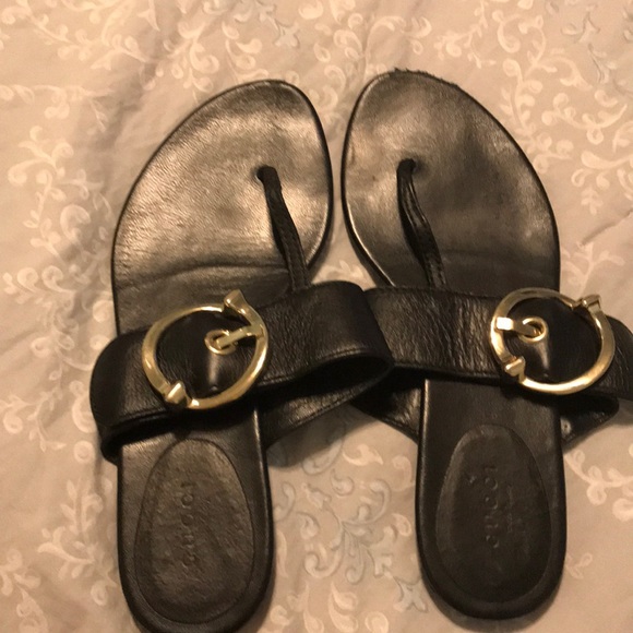 show me gucci sandals